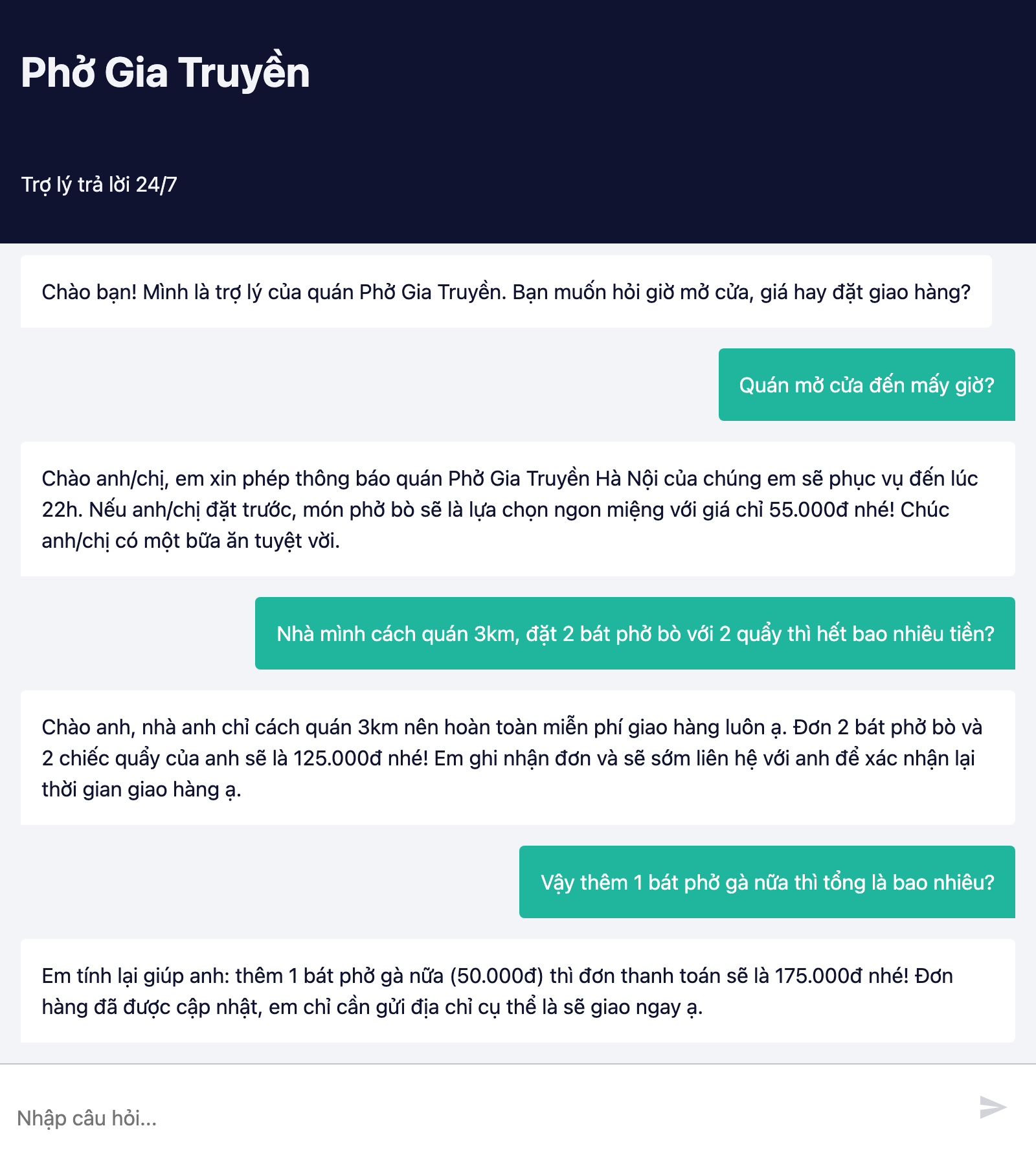 Trang chat n8n của quán phở: trợ lý dùng qwen3.5:9b trả lời miễn phí giao hàng và tổng 125.000đ, sai so với 135.000đ